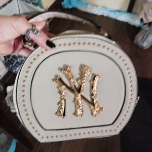 Leather manilla purse